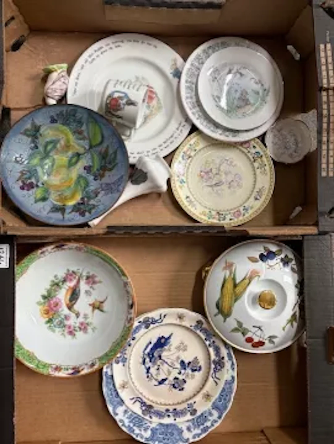 Mixed ceramics to include a Studio Pottery bowl, Continental bowl