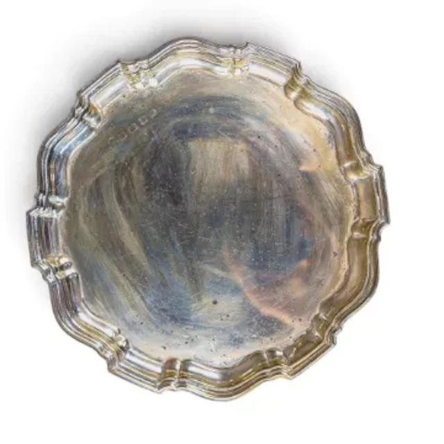 Silver card tray, hallmarks rubbed, 228g.