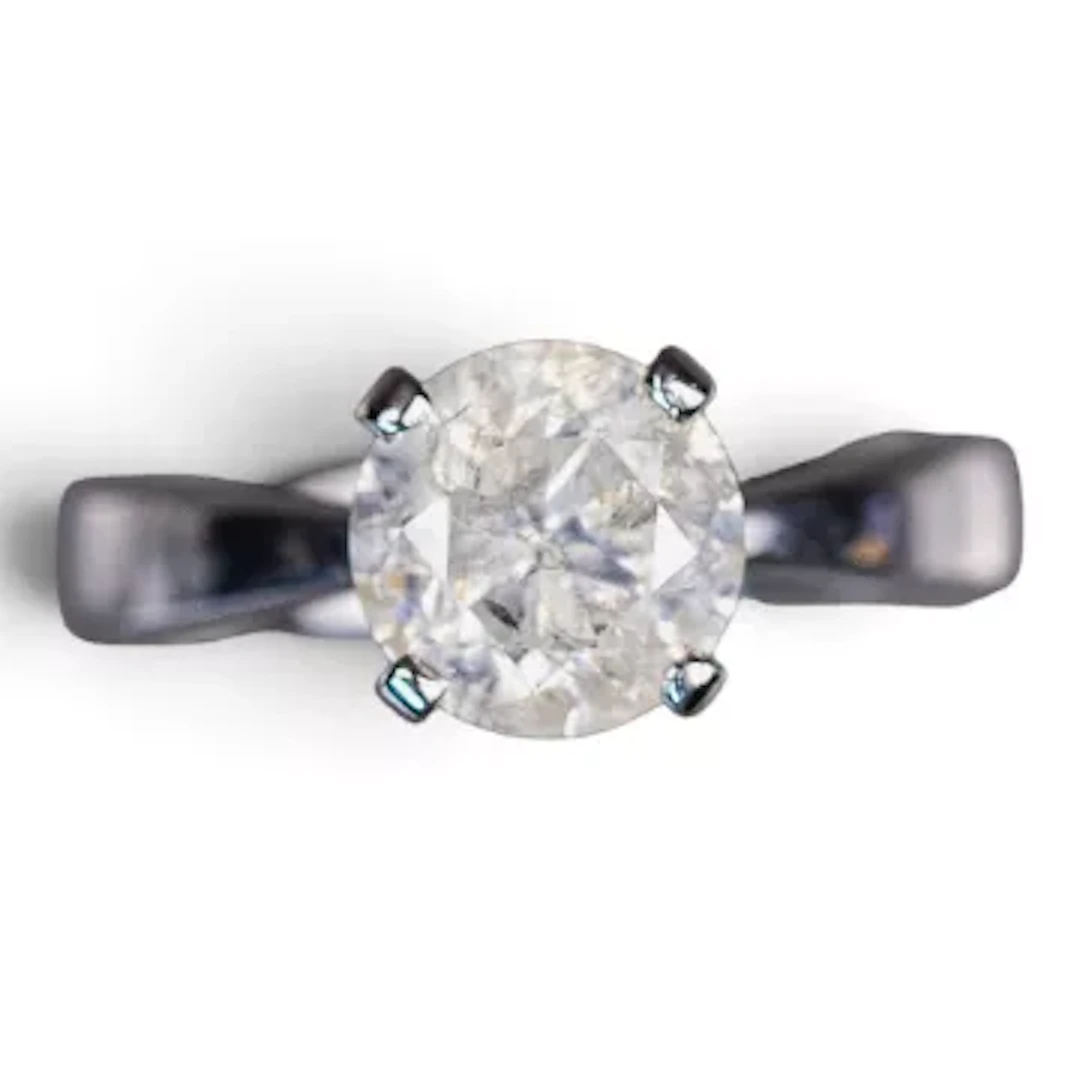 950 Platinum diamond solitaire ring, round brilliant cut diamond