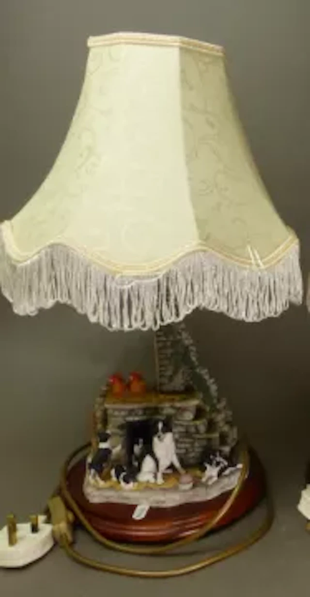 Border Fine Arts 'Jock's Pride' table lamp.