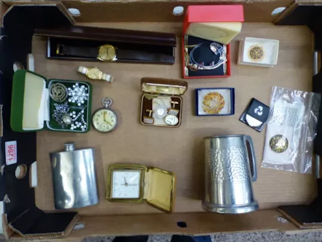 A small collection of costume jewellery including 'Toledo Gold' examples