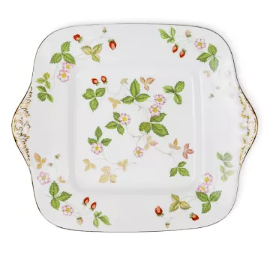Wedgwood Wild Strawberry pattern items, 3 twin-handled cake plates