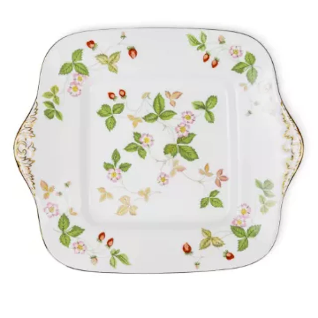 Wedgwood Wild Strawberry pattern items, 3 twin-handled cake plates