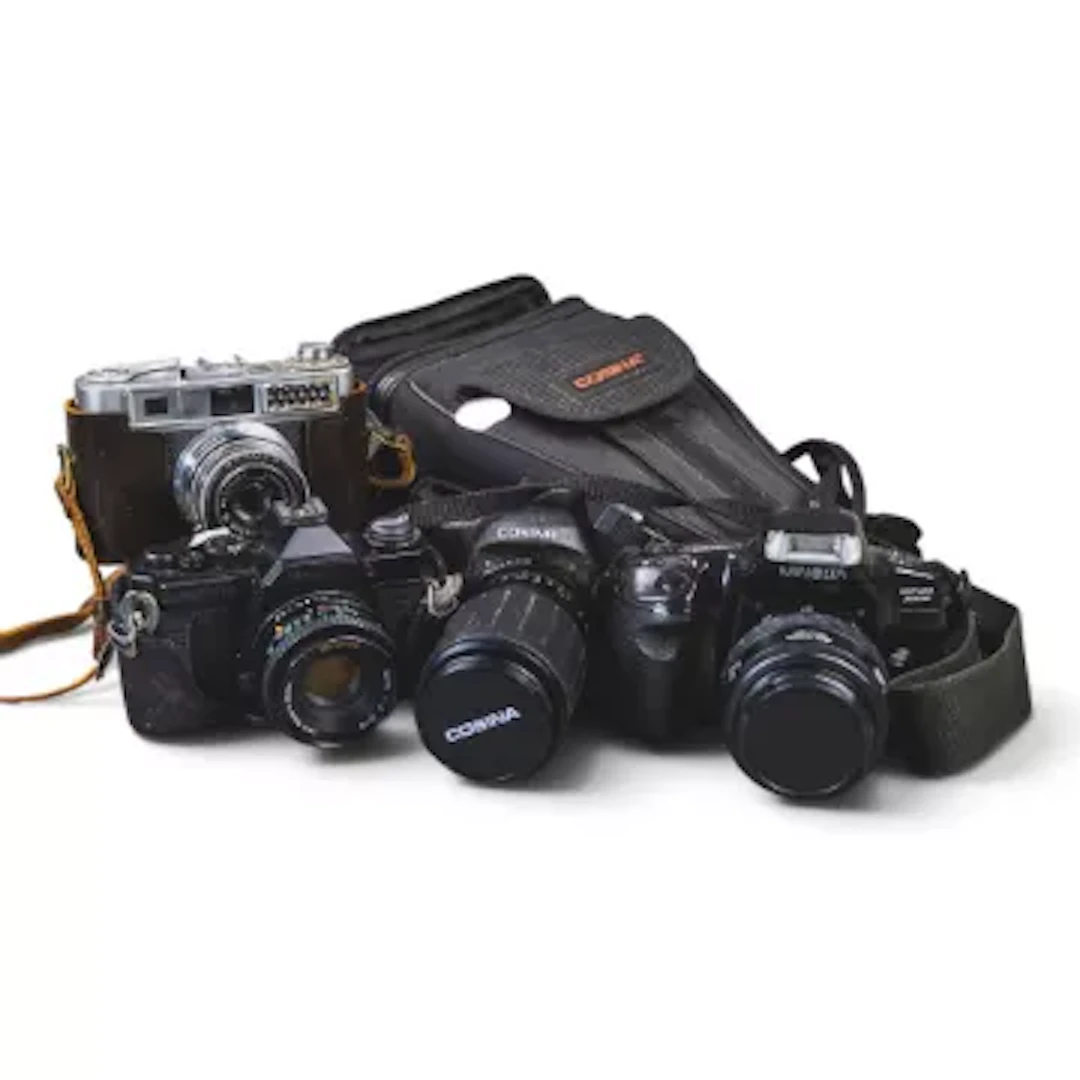 Minolta Dynax 300si 35mm SLR camera with AF Zoom 35-70mm 3.5-4.5 lens