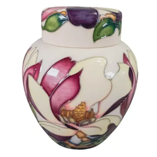 Moorcroft limited edition ginger jar Hodnet Hall, h15.5cm.
