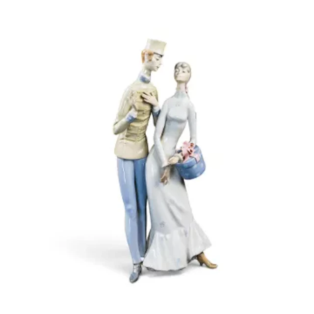 Lladro Porcelain figure 'The Flirt' model no.4564 depicting a tall