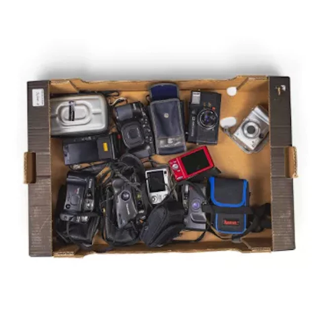 A collection of 35mm film cameras to include Canon Sure Shot AF-7