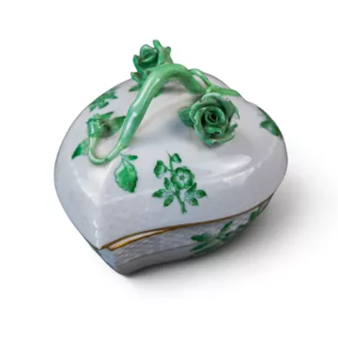 Herend porcelain trinket box 'Apponyi Green' style lidded leaf design