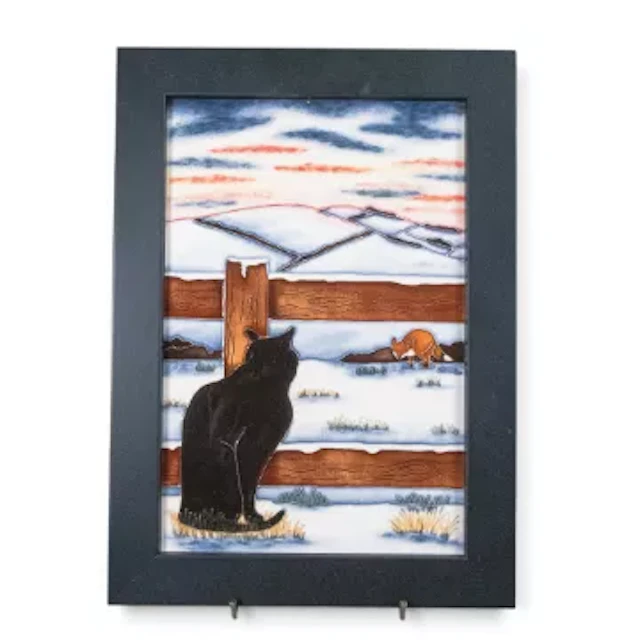 Moorcroft Who Goes There plaque PLQ11. Designer Anji Davenport, RRP