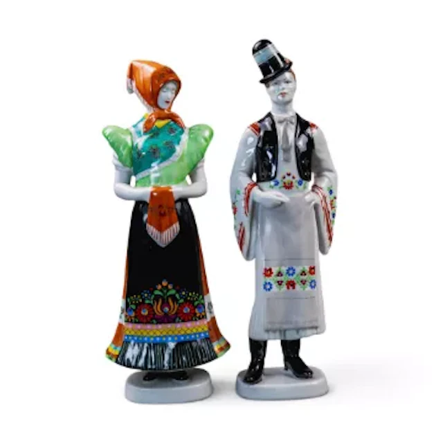 Hollohazi Hungary folk figures depicting a woman and a man in traditional