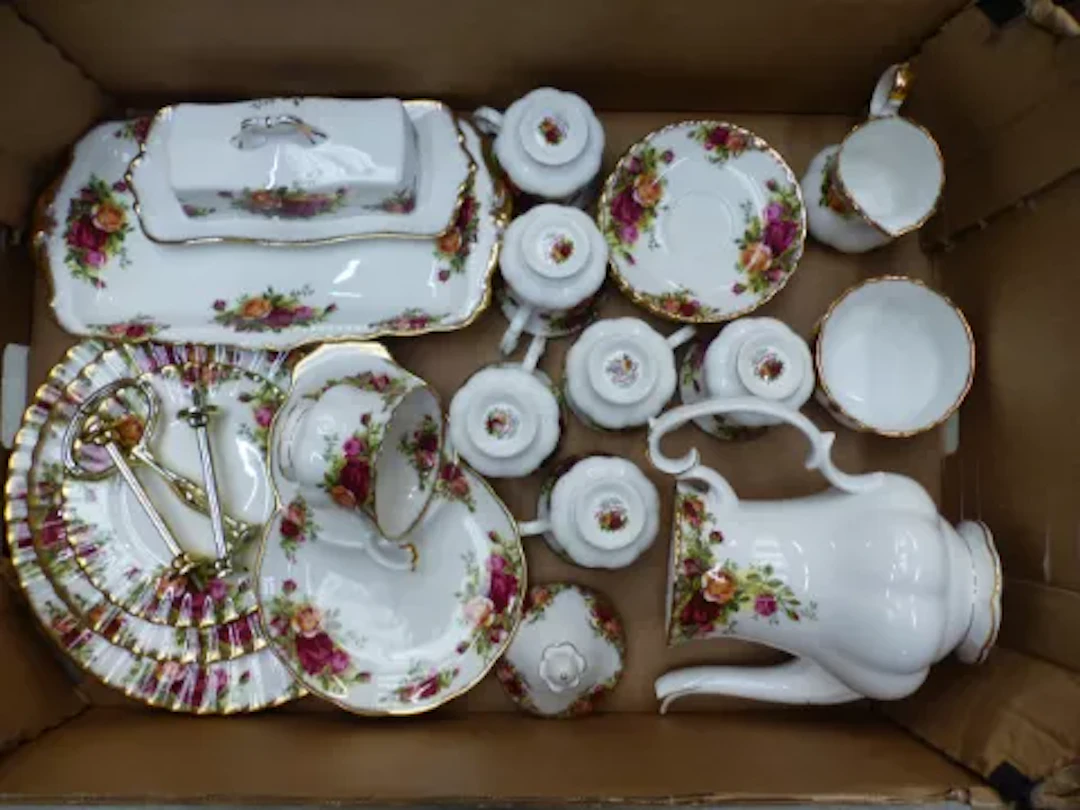 Royal Albert Old Country Roses pattern coffee set, plus further pieces
