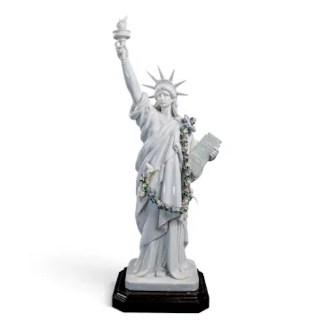A large prestige limited edition Lladro figure of the Statue of Liberty