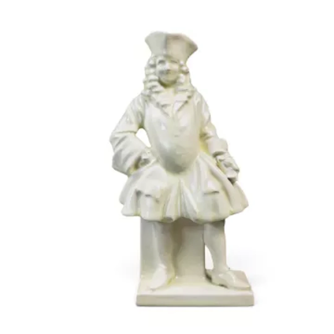 A Royal Doulton rare version of the figure Captain Macheath, HN464