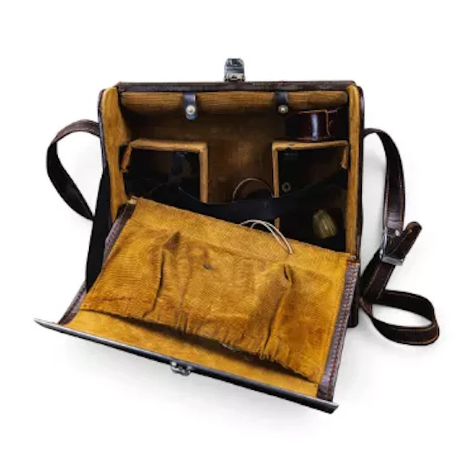 A collection of items to include - vintage Ernst Leitz Wetzlar Elmar
