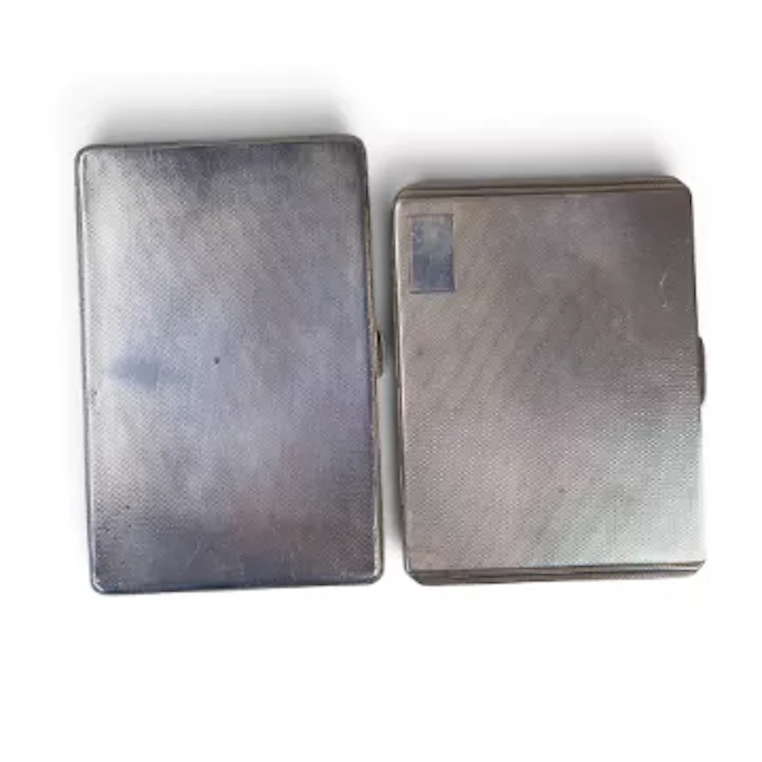 2 x hallmarked silver cigarette cases, gross weight 340g.