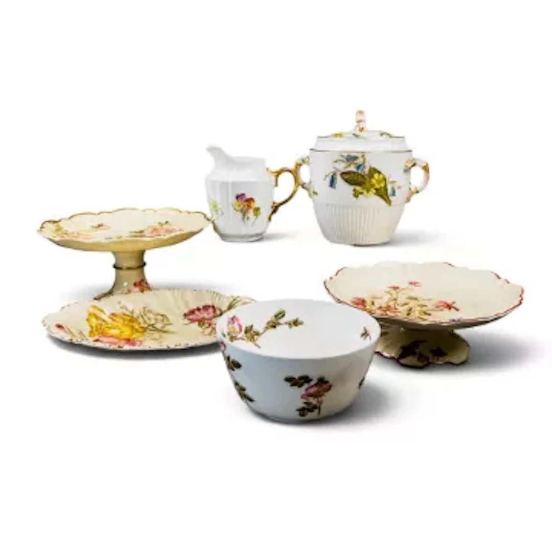 A group of 6 pieces by George Jones, Crescent China, to include a