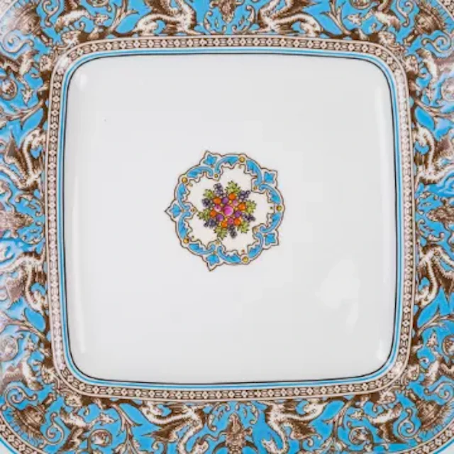 Wedgwood turquoise Florentine part set to include - nine dinner plates