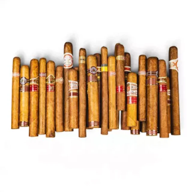 A good collection of loose cigars to include Romeo Y Julieta Luxe