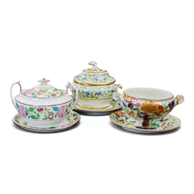 Three English porcelain 19th century sucriers with stands, two with