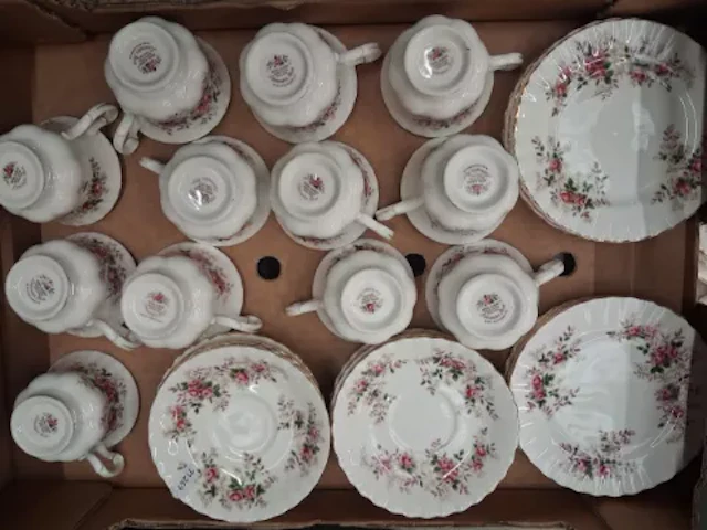Royal Albert Lavender Rose pattern 12 x tea trios (36)(1 tray).