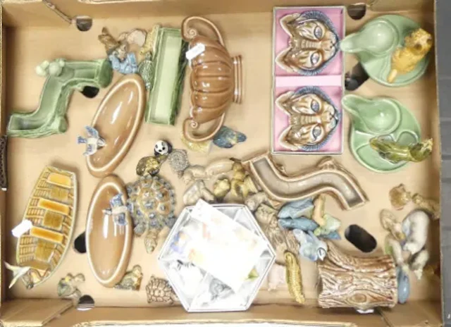 Wade ceramics to include Whimsies, tortoise trinket dish, boat dish