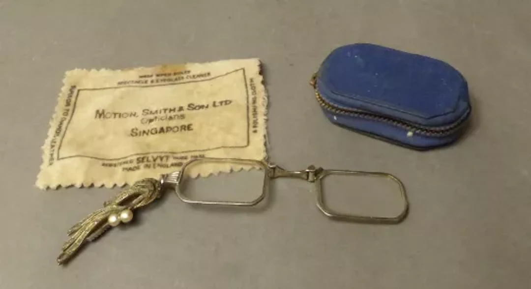 Art Deco .835 silver Lorgnette folding opera glasses set with pearls
