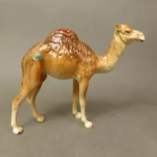 Beswick Large Camel model 1044, height 17cm.