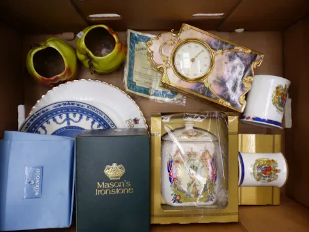 Mixed ceramics to include Royal commemorative ware, pair of Bretby