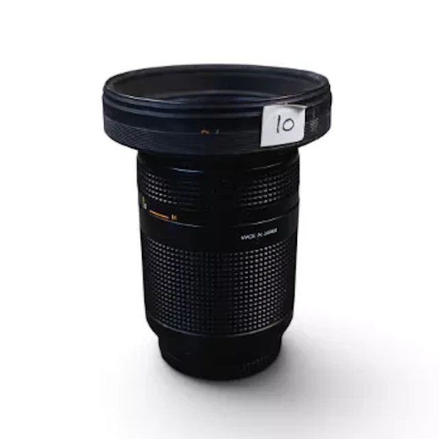 Nikon AF Nikkor 70-210mm f/1.4-5.6D lens.