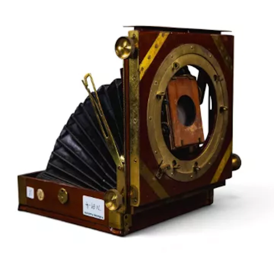 Thornton-Pickard Imperial Triple extension mahogany and brass field