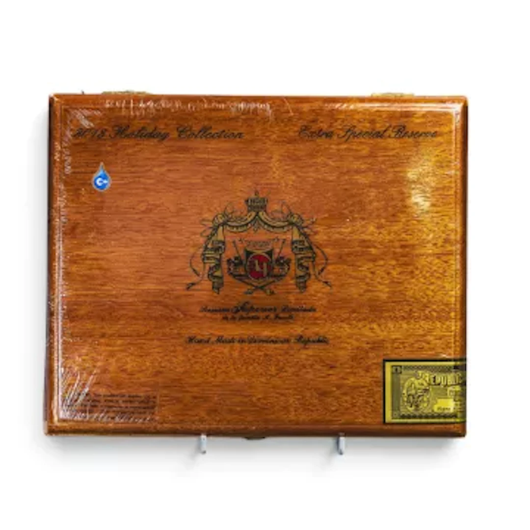 Arturo Fuente 2018 Holiday Collection, sealed box of 10 hand-rolled