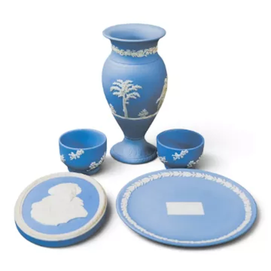 A collection of white on pale blue neoclassical Jasper items, to include
