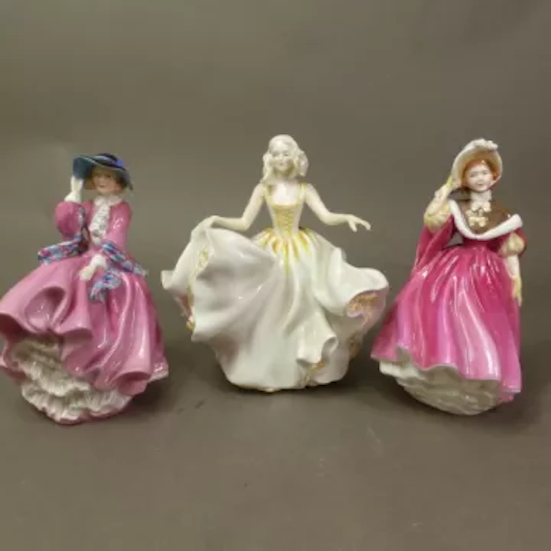 Royal Doulton figurines Top o' the Hill HN1849, Sunday Morning HN2184
