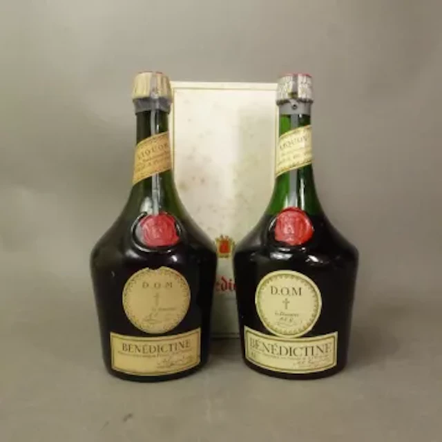 A boxed bottle of DOM Benedictine Liqueur, believed to be a 750ml