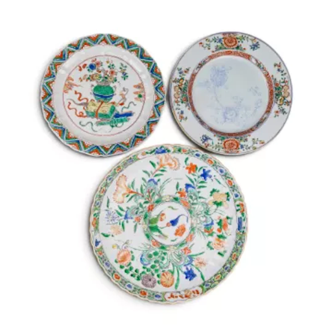 Three Chinese dishes/plates, all from Kangxi period, c1700, largest