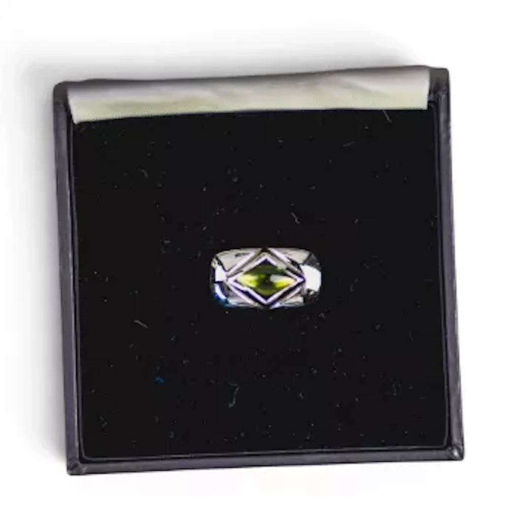 Mont Blanc Fairy Tale True Princess 18ct white gold pendant set tourmaline.