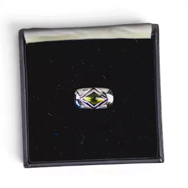 Mont Blanc Fairy Tale True Princess 18ct white gold pendant set tourmaline.