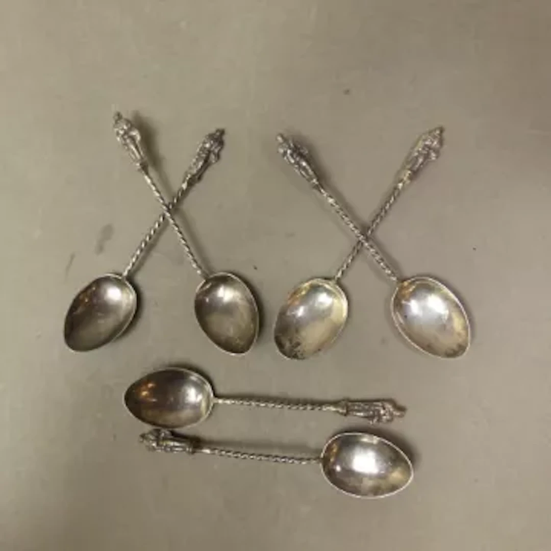 Set of six sterling silver Apostle spoons, Birmingham 1898, 36.6g.