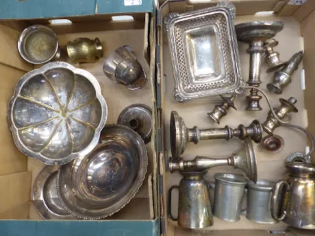 Mixed metalware to include silver plated comports, candle holders