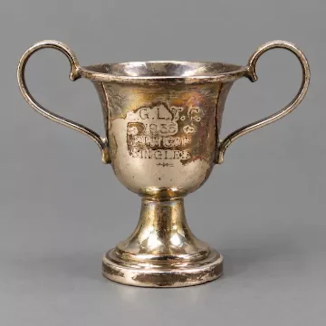 Small hallmarked silver trophy, Birmingham 1932, 29.9g.