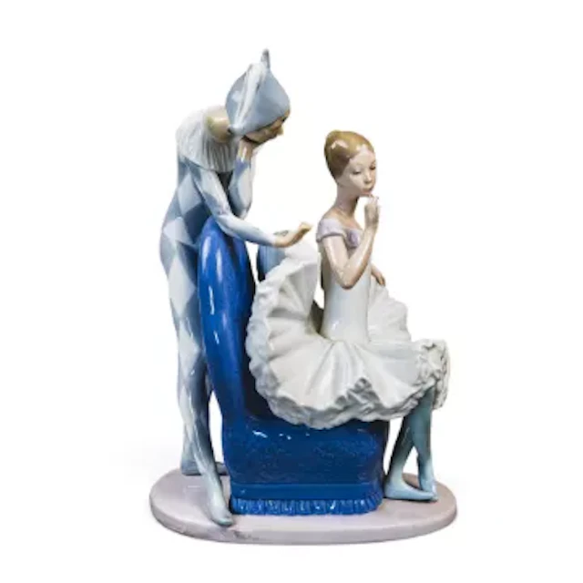 Nao by Lladro Porcelain figure 'A Dream Come True' model no.0384