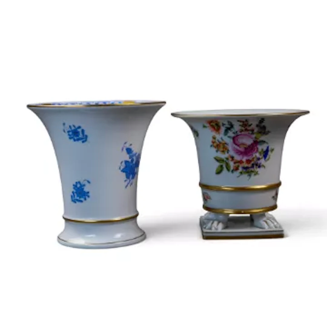 Herend porcelain footed vase 'Apponyi Blue' (Chinese Bouquet) together