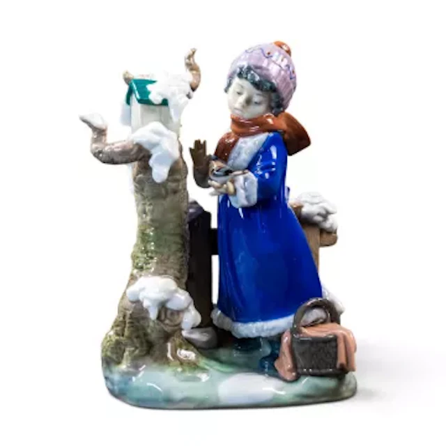 Lladro Porcelain character figure 'Winter Frost' model no.5287, depicting