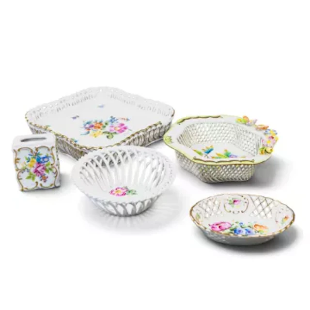 Herend Hungary Porcelain selection to include:- Delicate bowls of