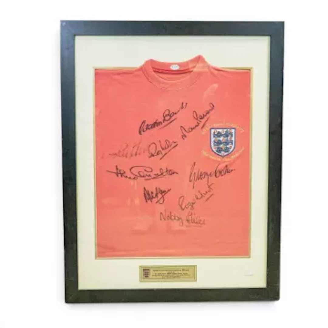 England 1966 World Cup Winners autographed 40th Anniversary commemorative