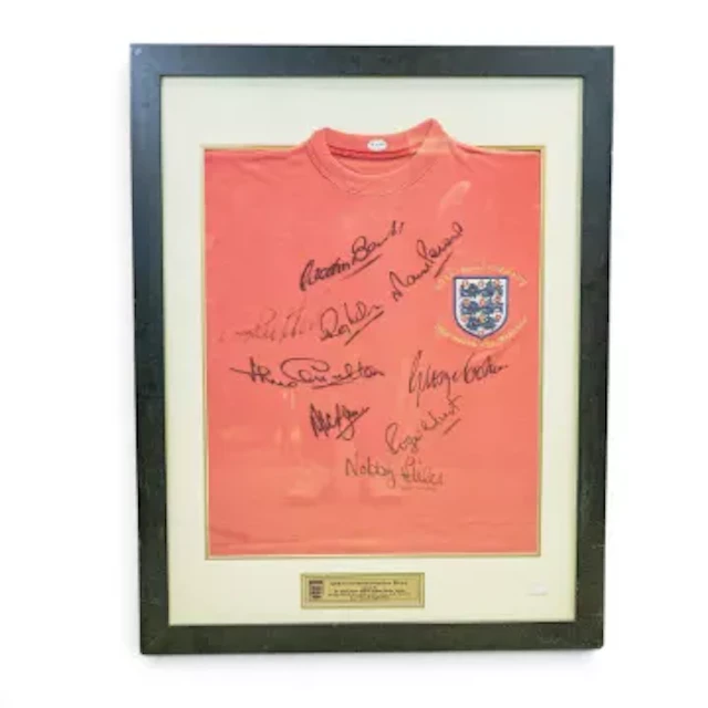 England 1966 World Cup Winners autographed 40th Anniversary commemorative