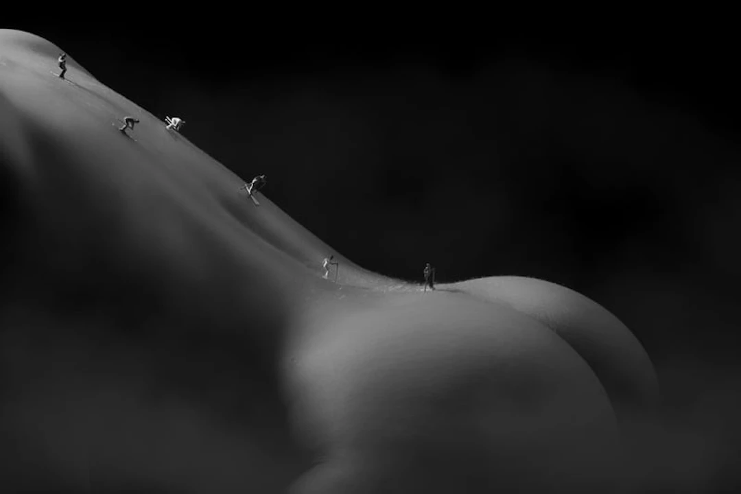 J. Leo - Contemporary Photographer - Col de la Loze BW Smoke