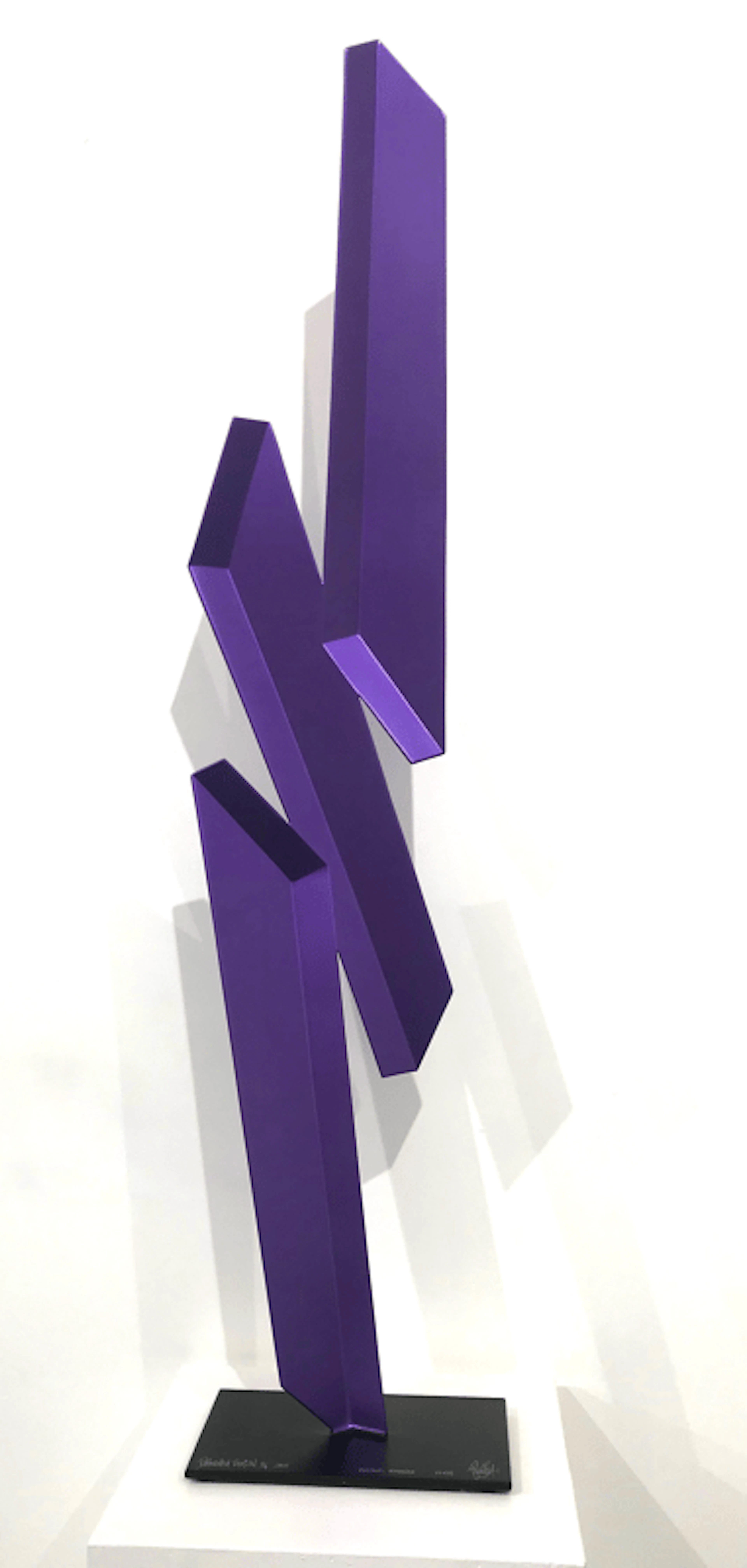 Rafael Barrios - Optical Art Sculptor - Dislocated Vertical M412 -