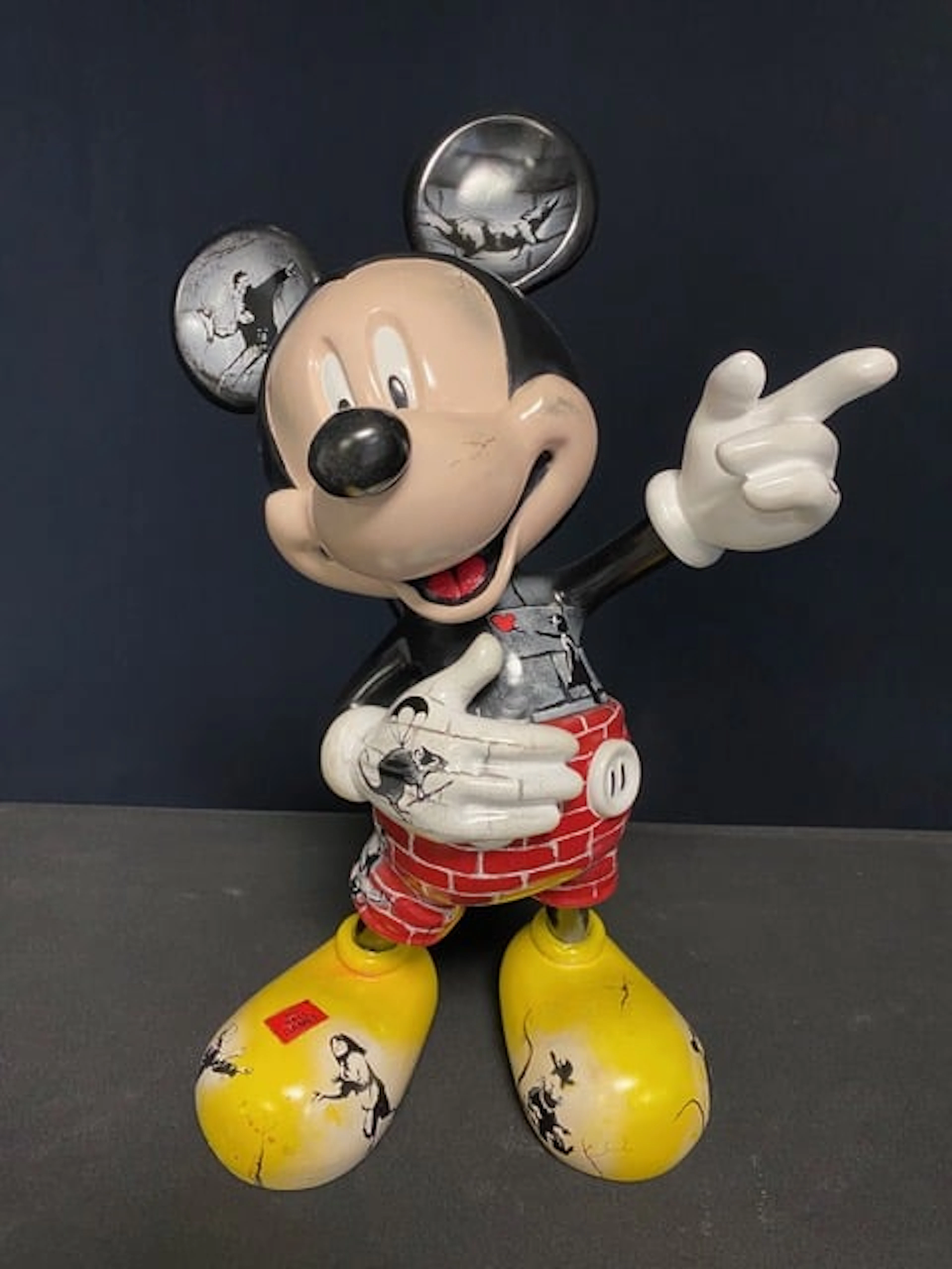 Peppone - Post-Pop Art Artist - MICKEY - Banksy style