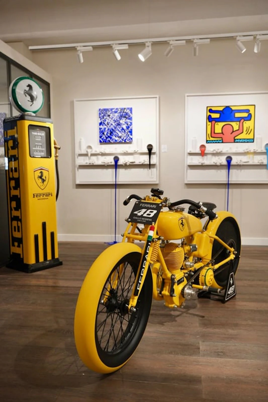 Erik Salin - Sculpteur Contemporain - Moto Ferrari Jaune